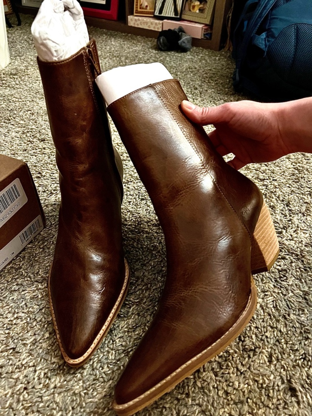 NWT Matisse Caty Rustic Brown Leather Pointed Ankle Bootie Size 7 - Picture 10 of 13